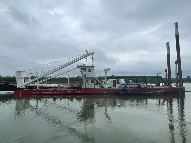 Tàu nạo vét vàng hoạt động như thế nào?